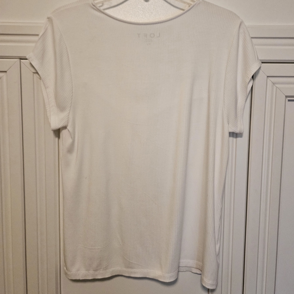 LOFT White Ribbed Ruched Short Sleeve T-Shirt - Picture 2 of 3
